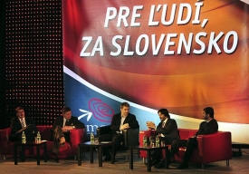 Fico při představování programu vládní strany SMER.